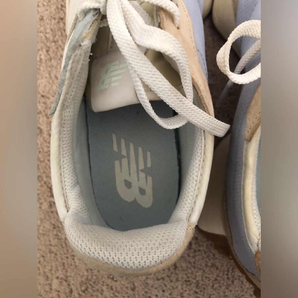 New Balance Womens 327 White Blue Colorblock Pastel Sneakers Walking Shoes sze 9 - Picture 9 of 10